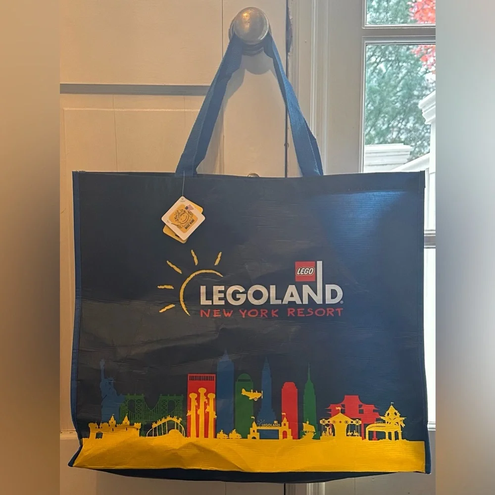 NWT LEGO LEGOLAND NY RESORT NAVY BLUE REUSABLE SHOPPING BAG TOTE - LARGE